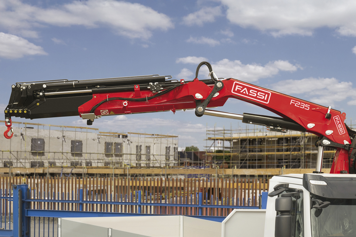 f235ra.2-e-dynamic-copertina-mobile