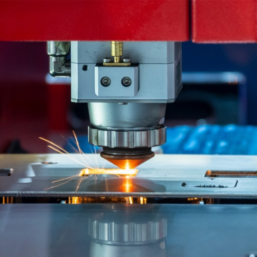 Taglio e piegatura lamiere