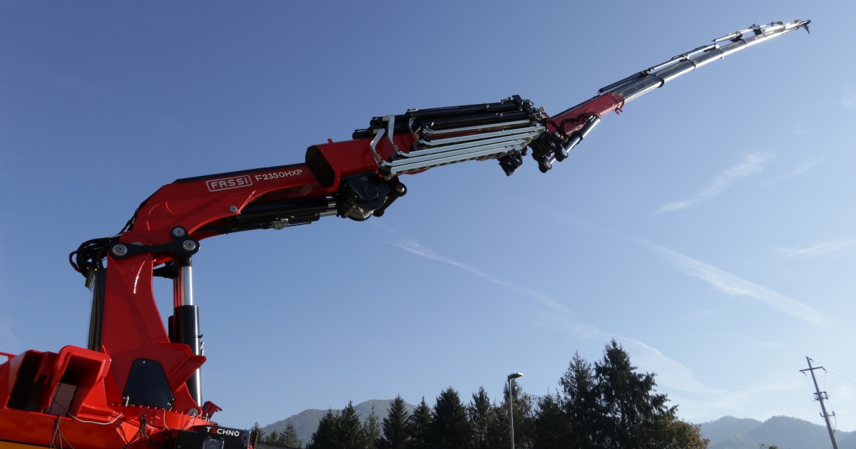 La nuova F2350RL-XHP Techno: La gru Fassi più potente di sempre